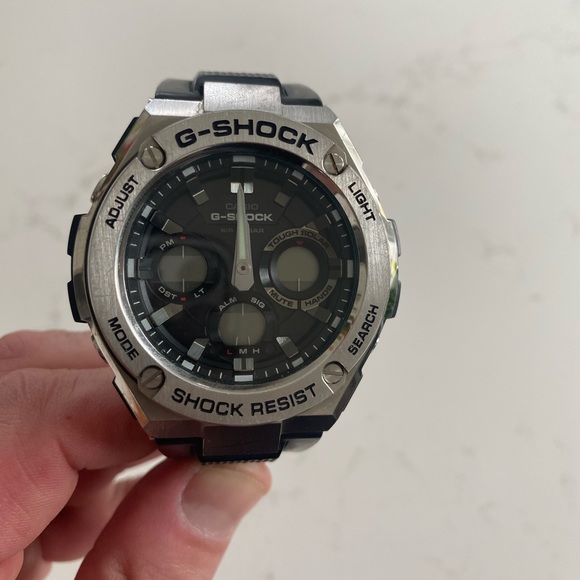 Mens GShock watch.  Perfect condition. Used. - Picture 2 of 2
